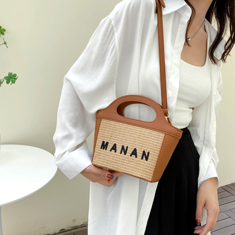 New Mani Embroidery Woven Straw Bag 2024 Niche Vegetable Basket Bucket Tote Bag Single Shoulder Crossbody Handbag