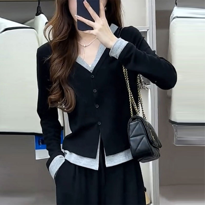 Large size French fake two-piece v-neck long-sleeved knitted cardigan for women spring 2024 new slim fit short top