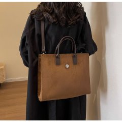 2024 Autumn and Winter Suede Large Capacity Tote Bag Korean New Matte Handbag Class Commuting Casual Crossbody Bag