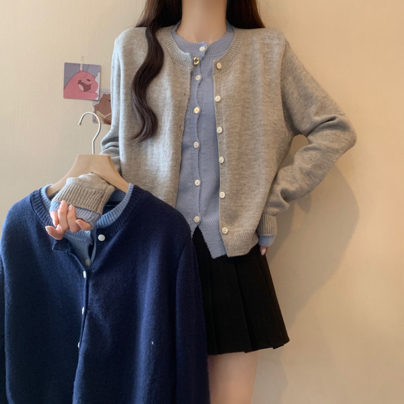 Simple Casual Round Neck Fake Two-Piece Color Blocked College Style Age-Reducing Knitted Sweater Top for Women