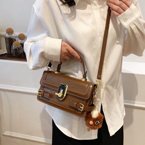One piece drop shipping spring and summer commuter box bag for women 2024 high-end contrasting color single shoulder small square bag wholesale