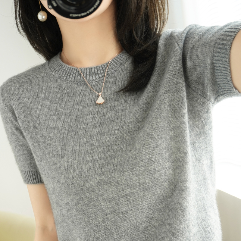 New round neck short sleeve women's loose short bottoming shirt half-sleeved sweater thin mid-sleeve sweater