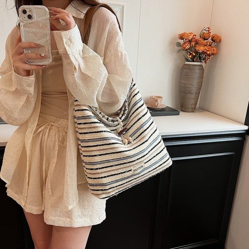 Korean style large-capacity striped handbag single shoulder crossbody underarm bag new literary girls canvas bag