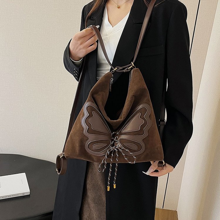 Butterfly Western Style Retro Simple Large Capacity 2024 Winter New Style Double Back One Shoulder Crossbody Armpit Tote Bag for Women