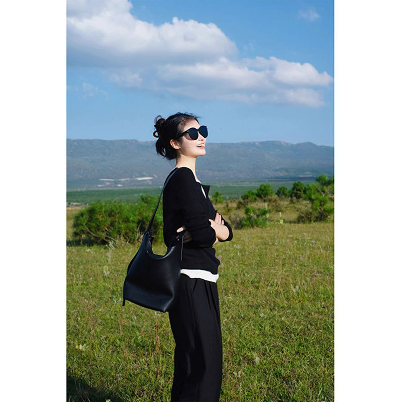 Fake two-piece long-sleeved right shoulder T-shirt early autumn new chic top with bottoming shirt