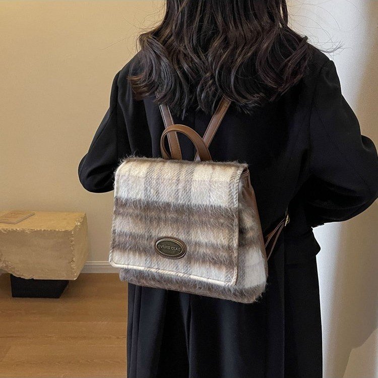 Winter new niche design contrasting plaid pattern high-end woolen bag popular cute women's backpack