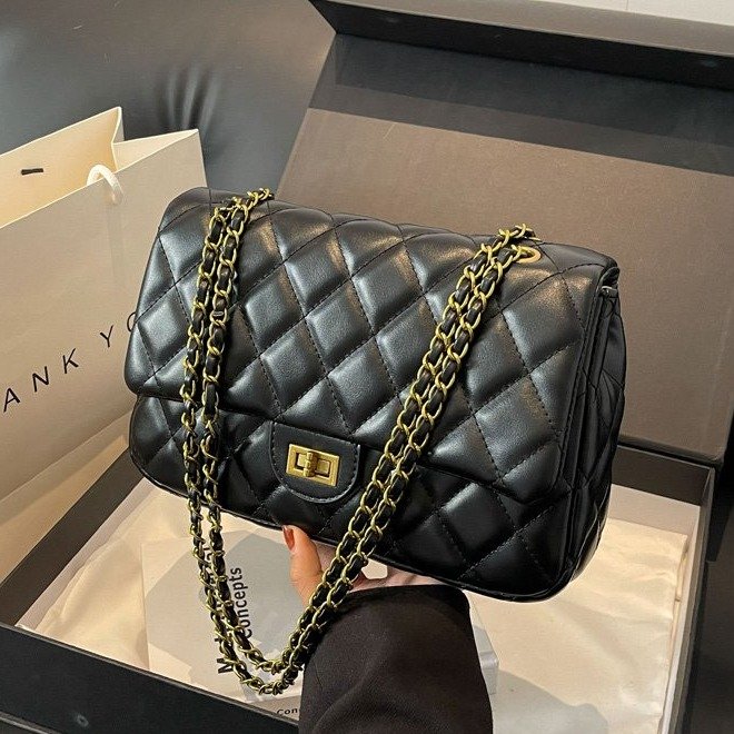 2024 Fashion Sheepskin Genuine Leather Women's Bag Diamond Bag Chain Bag Women's Shoulder Bag Diagonal Small Fragrance Wholesale