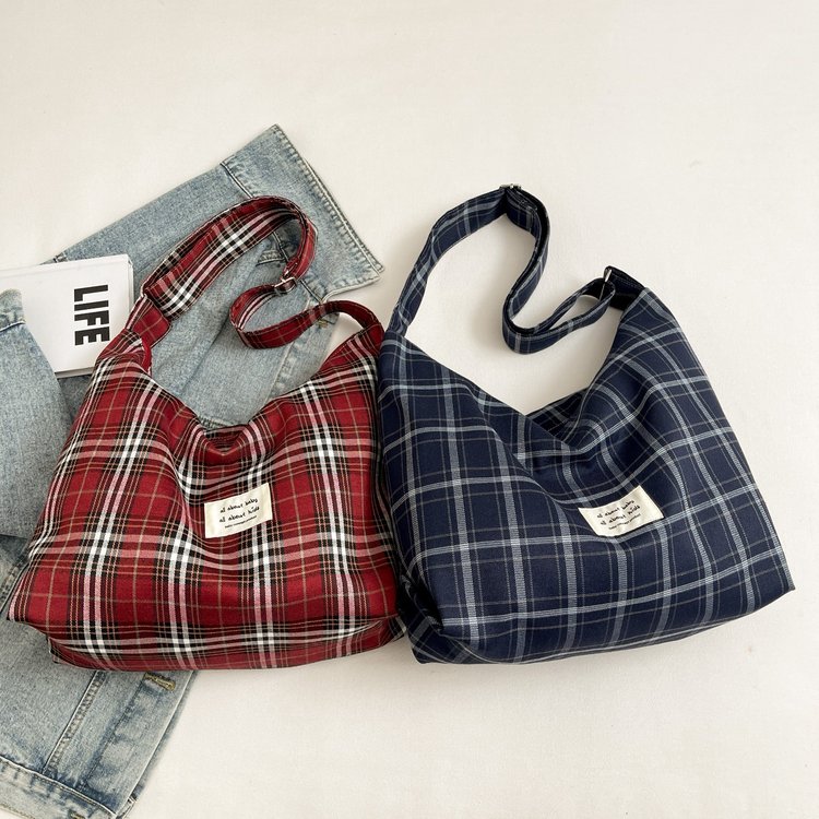 2024 new autumn shoulder bag, simple, energetic, girly style, large capacity, plaid pattern, versatile casual women's bag
