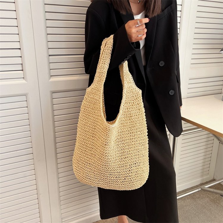 Straw bag women's 2024 new summer seaside vacation beach bag shoulder bag forest style hand-woven bag large capacity