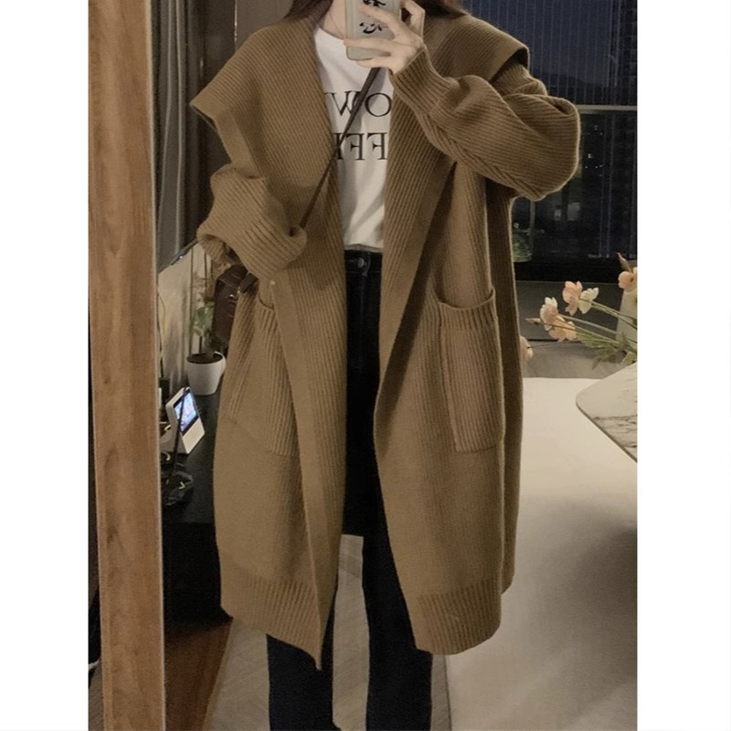 Thickened large sweater coat for women in autumn and winter mid-length loose lazy style retro knitted cardigan
