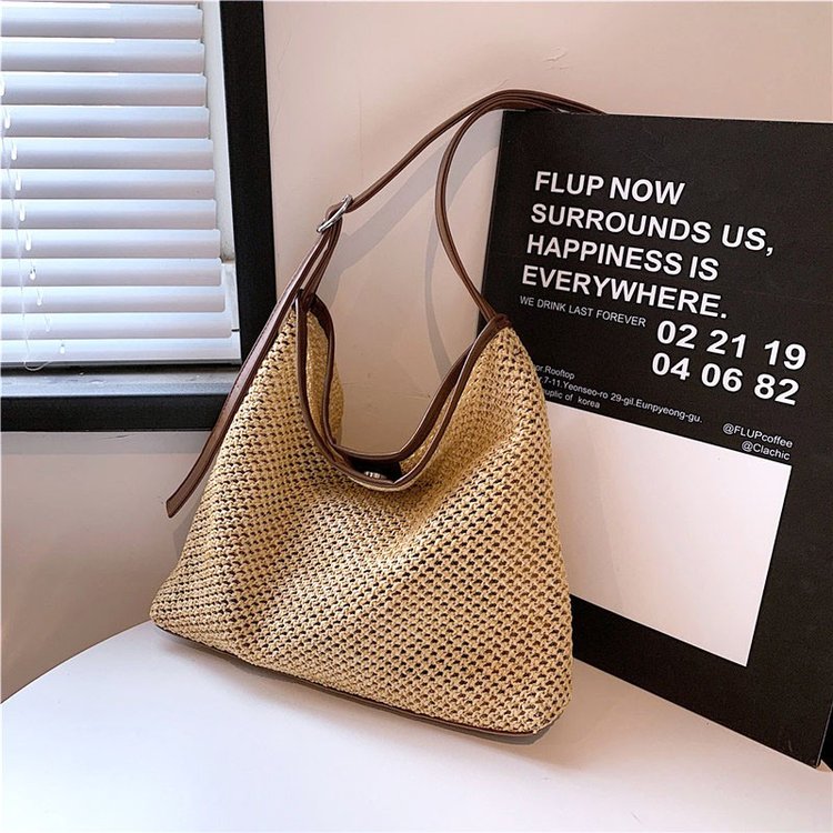 Korean woven bag for women 2024 new fashionable straw bag casual large-capacity shoulder bag fashionable armpit bag