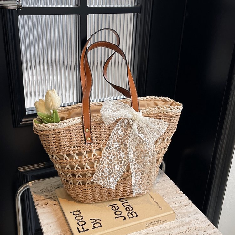 Large-capacity bag for women 2024 new versatile one-shoulder seaside vacation beach bag commuter woven straw tote bag