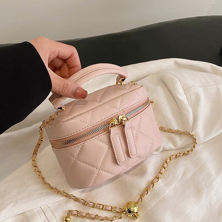 Spring and summer new handheld mini bag, rhombus small fragrant chain bag, versatile shoulder crossbody lipstick small bag