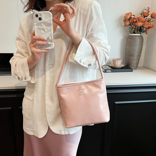 Korean niche red handbag women's 2024 new summer fashion niche armpit bag versatile casual shoulder bag