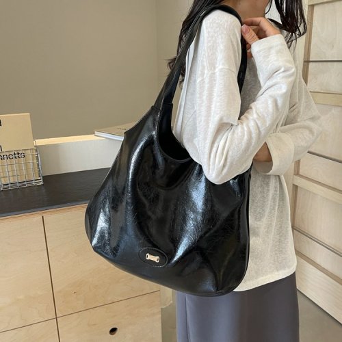 [Pear bag] Large-capacity suede tote bag for women, new versatile commuter shoulder crossbody bag, cross-border trend