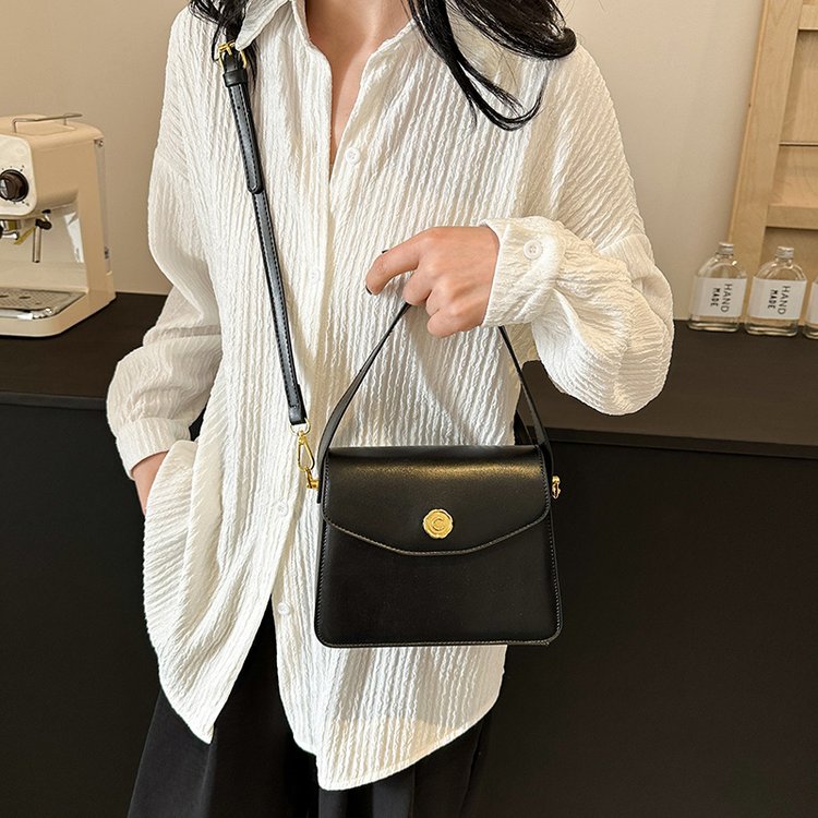 2024 new summer bags for women, simple temperament, retro shoulder bag, women's foreign style, crossbody handbag trendy