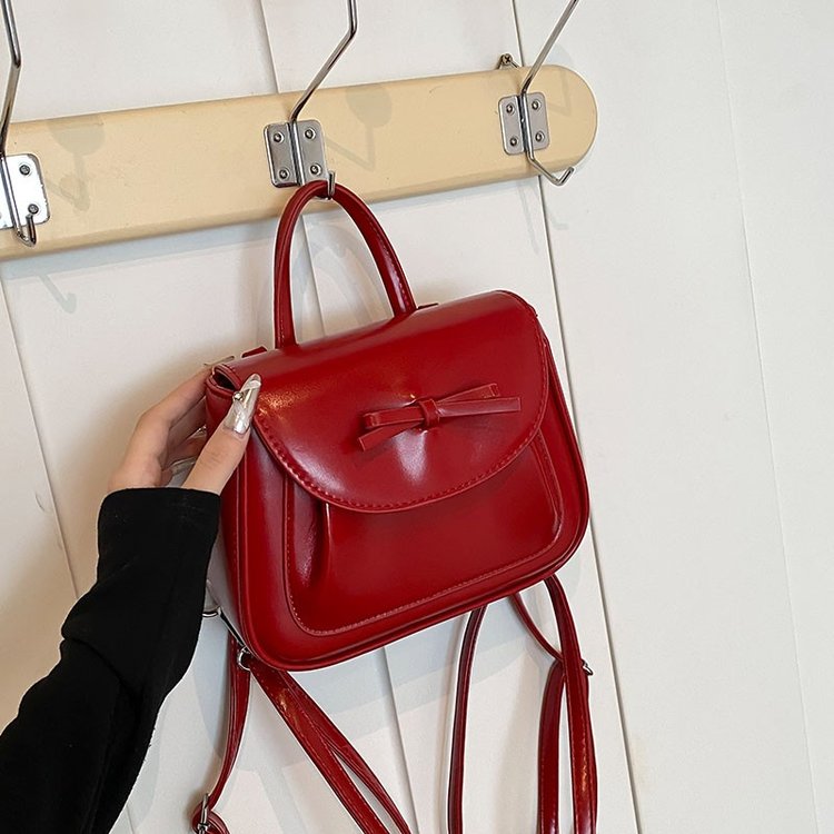 Korean version niche fashion bag for women 2024 new simple casual backpack commuting trend personalized student backpack