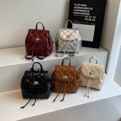 Diamond Backpack Women's Fashion 2024 Summer New High-end Niche Design Chain Bag Small Women's Backpack