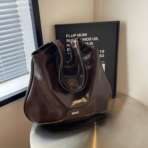 [Pear bag] Large-capacity suede tote bag for women, new versatile commuter shoulder crossbody bag, cross-border trend