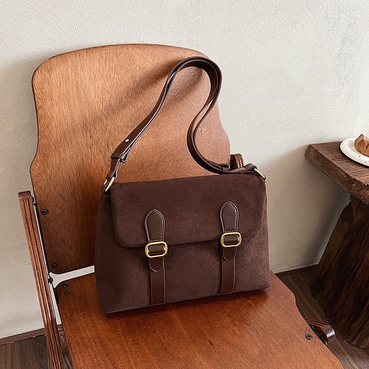 Bags for women Korean version ins niche design suede retro frosted one-shoulder crossbody bag postage bag trendy