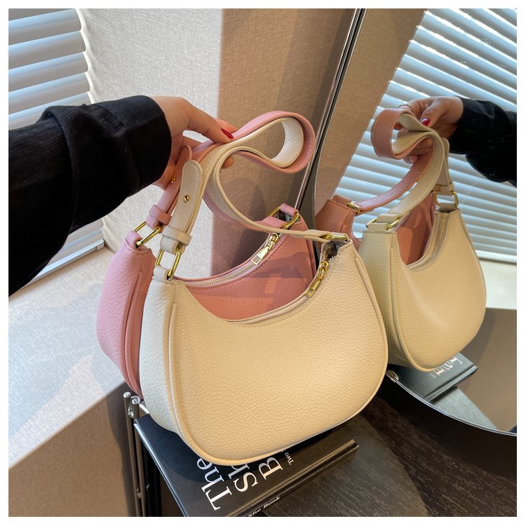 Spring and summer new underarm bag, half-moon bag, simple and versatile shoulder bag, textured baguette bag, female crossbody bag