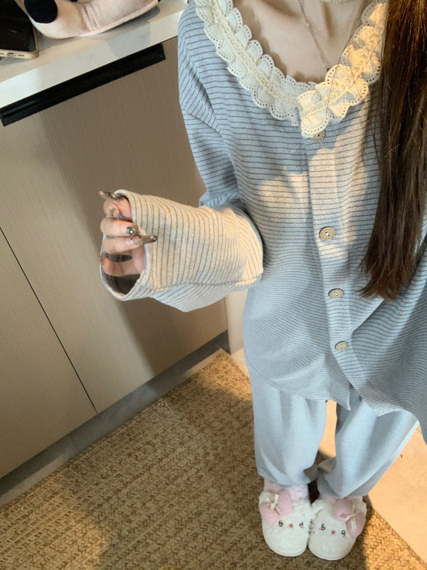 Autumn and winter German velvet brushed sweet lace round neck striped pajamas home wear set for women