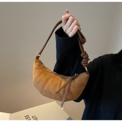 Retro frosted bag for women 2024 new fashion casual shoulder bag niche popular shoulder crossbody bag croissant bag