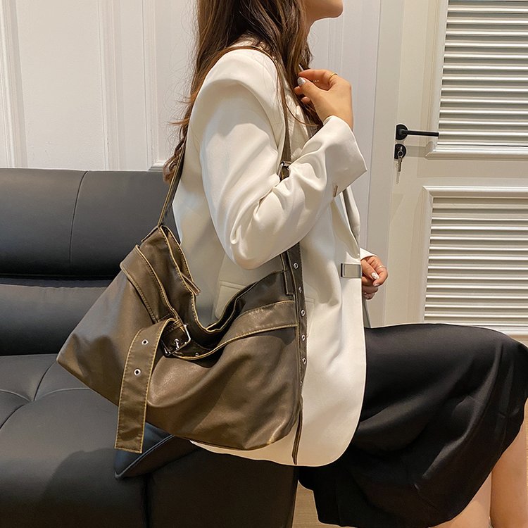 Cross-border trendy European and American retro large-capacity tote bag 2024 new heavy industry broadband shoulder bag commuter crossbody women's bag