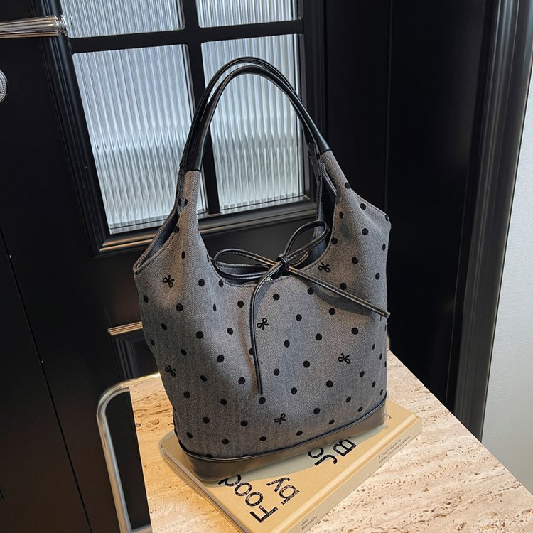 2024 New Portable Canvas Bag Women's Mori Meng Trendy Tote Bag Simple Large Capacity Commuting Single Shoulder Underarm Bag