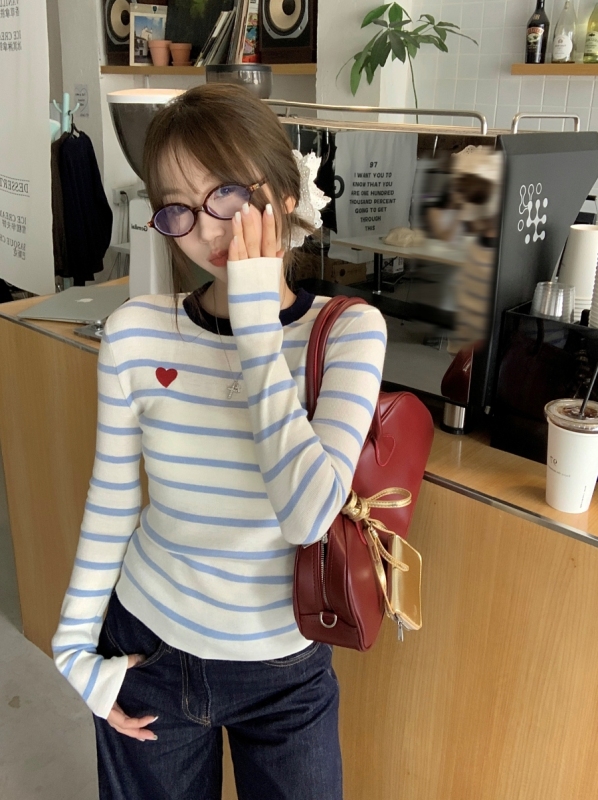 Right shoulder petite long-sleeved inner layered shirt blue striped sweater