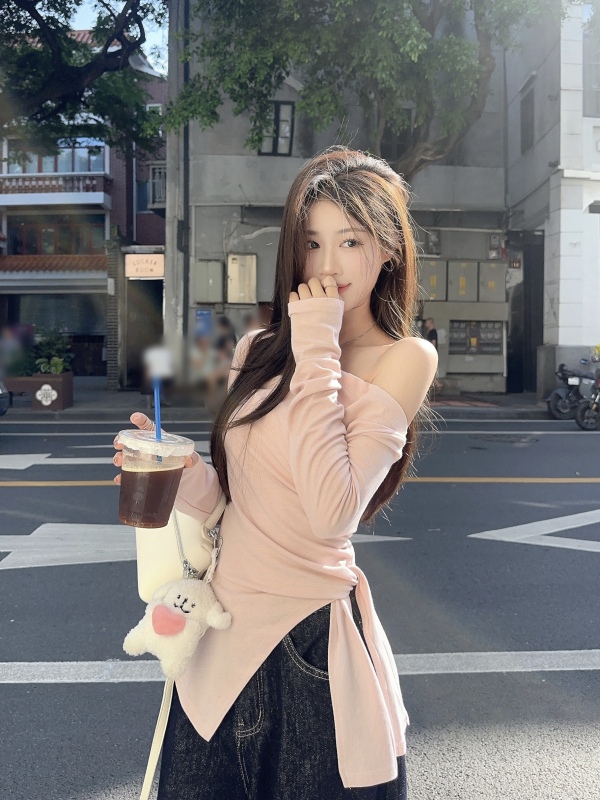Korean strappy off-shoulder long-sleeved T-shirt slimming one-shoulder top