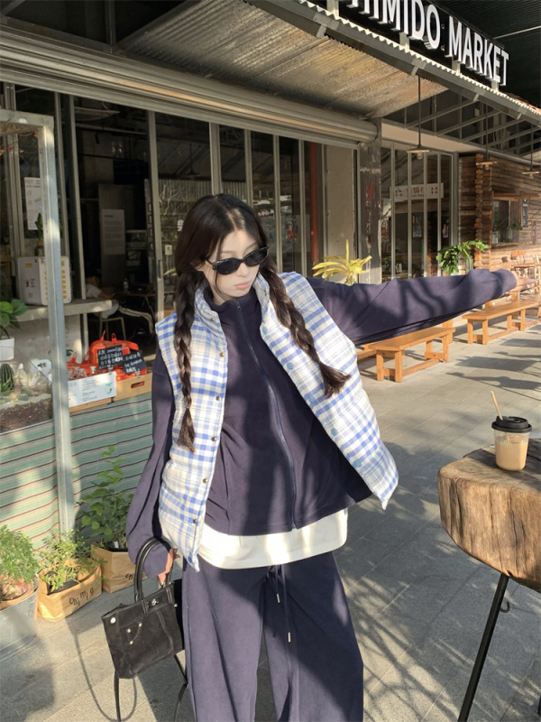 Plaid sleeveless thickened cotton vest + polar fleece sweatshirt jacket + casual wide-leg pants suit