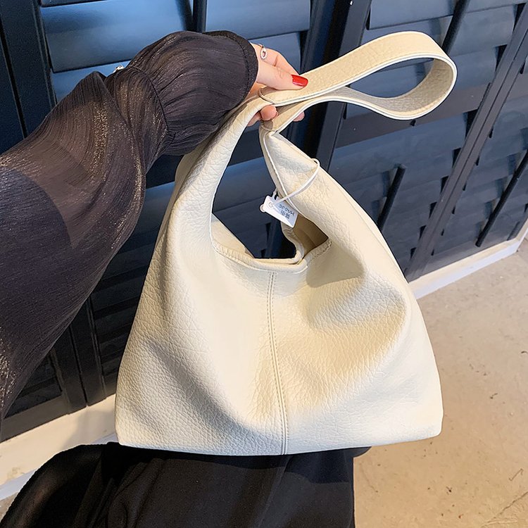 Underarm bag women's summer new trendy Korean version tote bag student class large capacity shoulder bag commuter bag