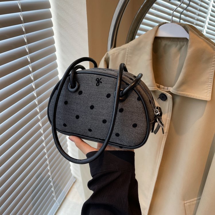 Super popular polka dot bowling bag for women 2024 summer new hot girl bag Boston bag single shoulder crossbody handbag