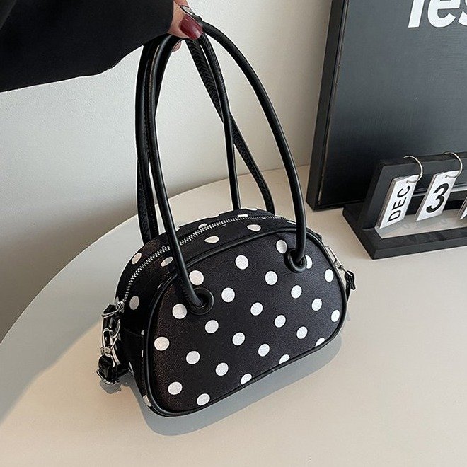 This year’s popular cute polka dot small handbags for women 2024 new hot girl versatile fashionable commuter crossbody bag