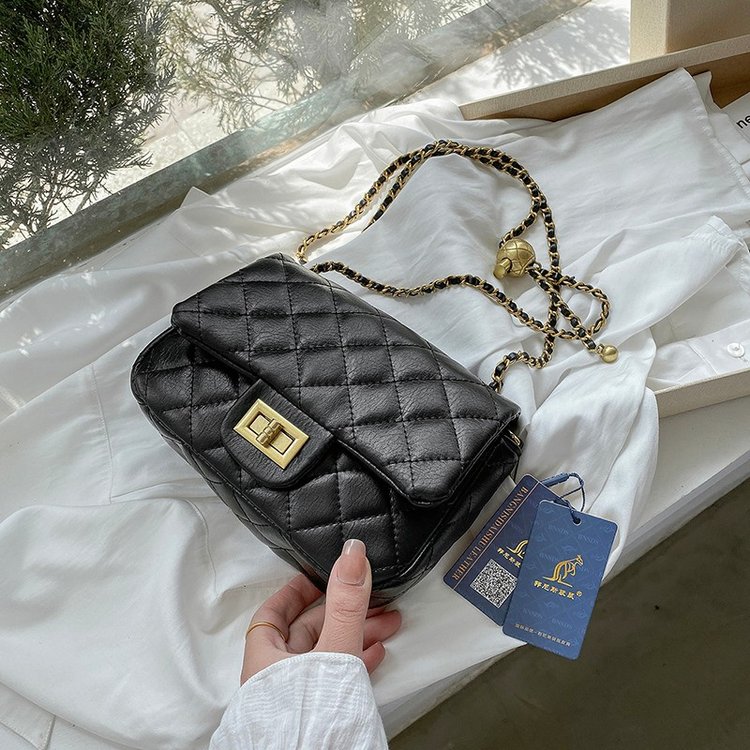 Small golden ball rhombus chain bag for women 2024 summer new versatile crossbody bag popular hot style single shoulder small square bag