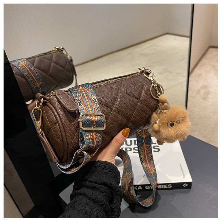 Popular bags for women 2024 new hot style fashionable and versatile one-shoulder cylindrical bag, high-end and stylish cross-body pillow bag