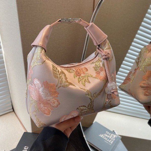National style embroidery new Chinese style bag for women 2024 new summer niche western style crossbody bag handbag dumpling bag