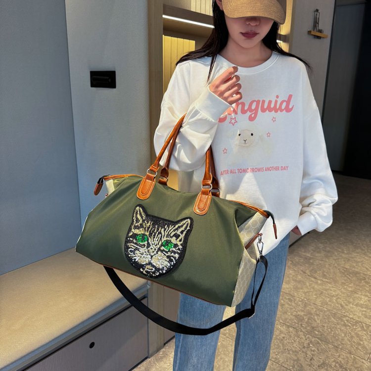 Lightweight cat casual sports crossbody bag new sequined short-distance business trip travel backpack yoga swimming fitness bag