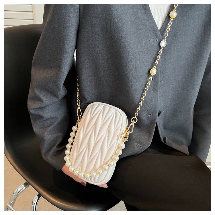 This year's popular small bags for women are new in summer, chain messenger bags, niche mobile phone bags, small bags