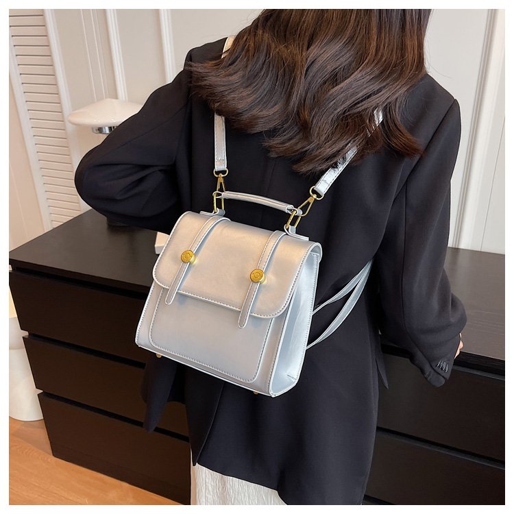 British Retro Trendy Student Casual 2024 Retro Large Capacity Multifunctional Portable Travel Backpack Single Shoulder Women's Bag