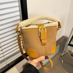 Autumn and winter bags, women's shoulder bags, women's casual retro plush bags, versatile commuter bags, plush hand-held crossbody bags