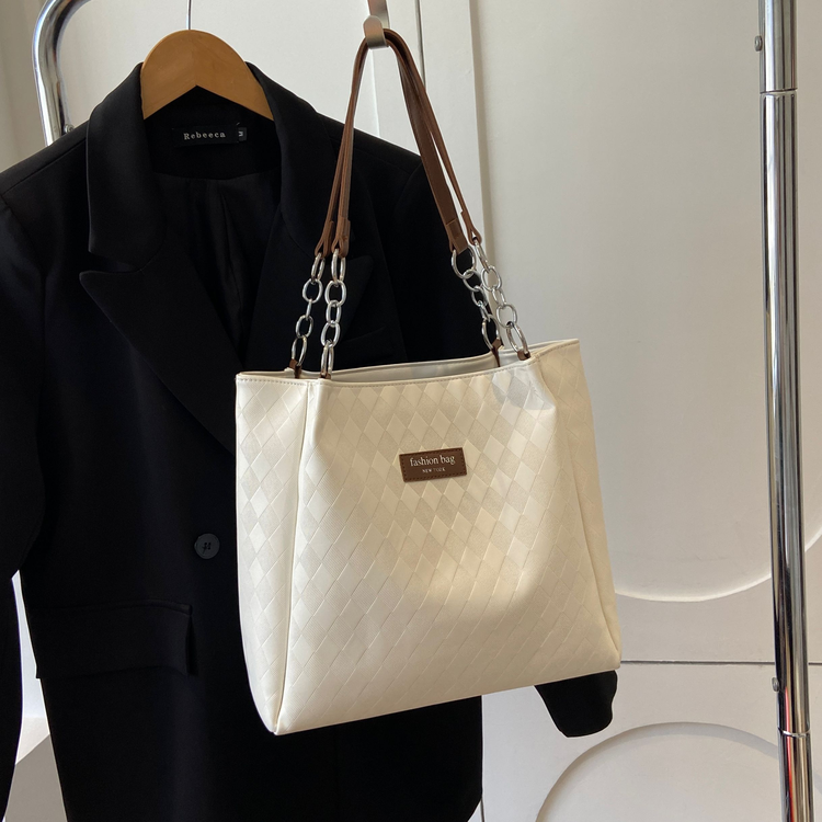 Large capacity large bag women's new texture niche versatile class commuter bag portable shoulder tote bag