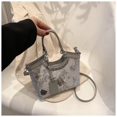Large-capacity bag women's new summer all-match crossbody bag texture popular shoulder class commuting tote bag
