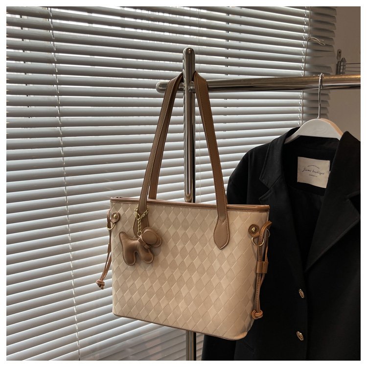 Large-capacity bag women's bag new high-end versatile student class commuter bag shoulder armpit tote bag