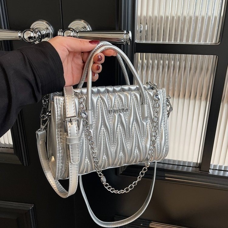 2024 Summer New Women's Pleated Underarm Bag, Commuting Temperament, Versatile Tote Bag, Textured One-Shoulder Crossbody Bag for Women