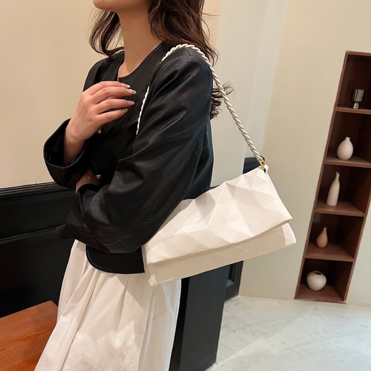 Foreign trade cross-border geometric armpit bag for women 2024 spring fashion versatile rhombus chain bag textured shoulder crossbody bag