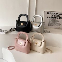 Korean niche love lock handbag, ins blogger's same style women's bag, casual and fashionable one-shoulder cross-body bag