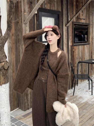 Hot girl halter neck camisole knitted cardigan jacket top lazy style loose soft waxy sweater suit for women