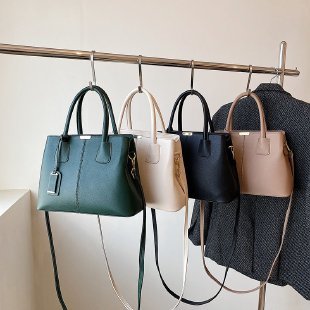 Women's bags foreign trade dropshipping handbags for women 2024 new style simple shoulder crossbody bag versatile hot style